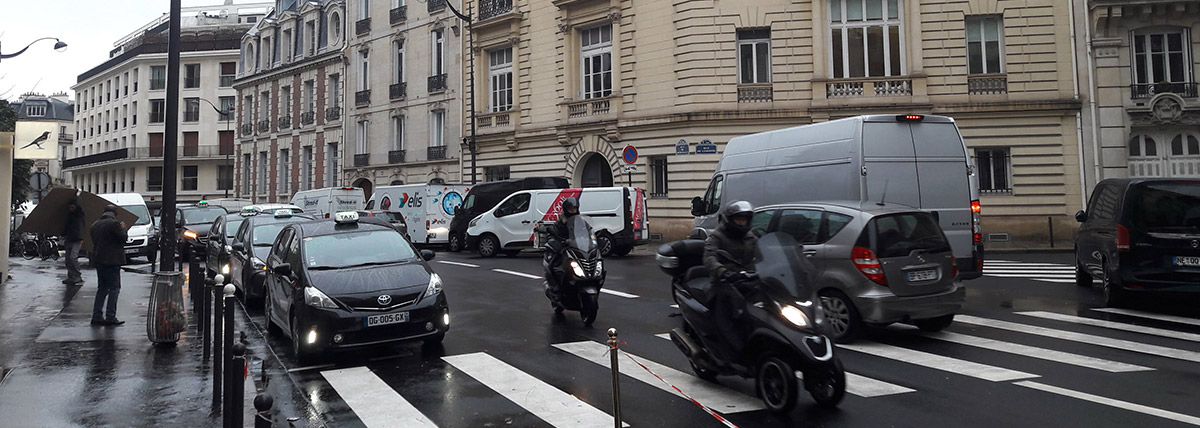 Rue de Courcelles revêtement BBphon+ par Colas